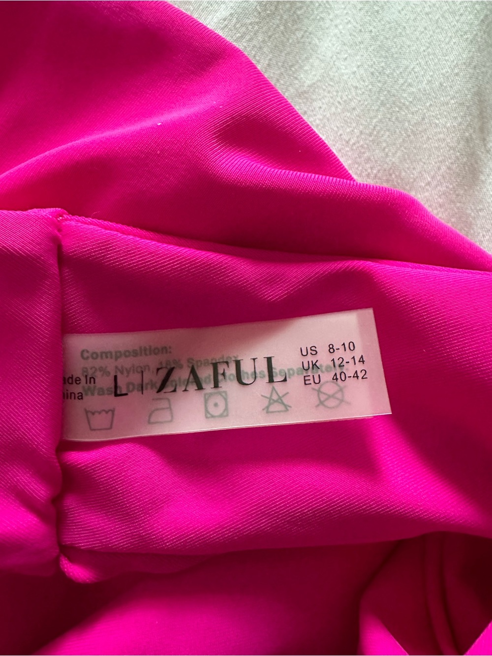 Zaful Hot Pink Tie-Front Bikini Top and bottom size 10 - Picture 4 of 6
